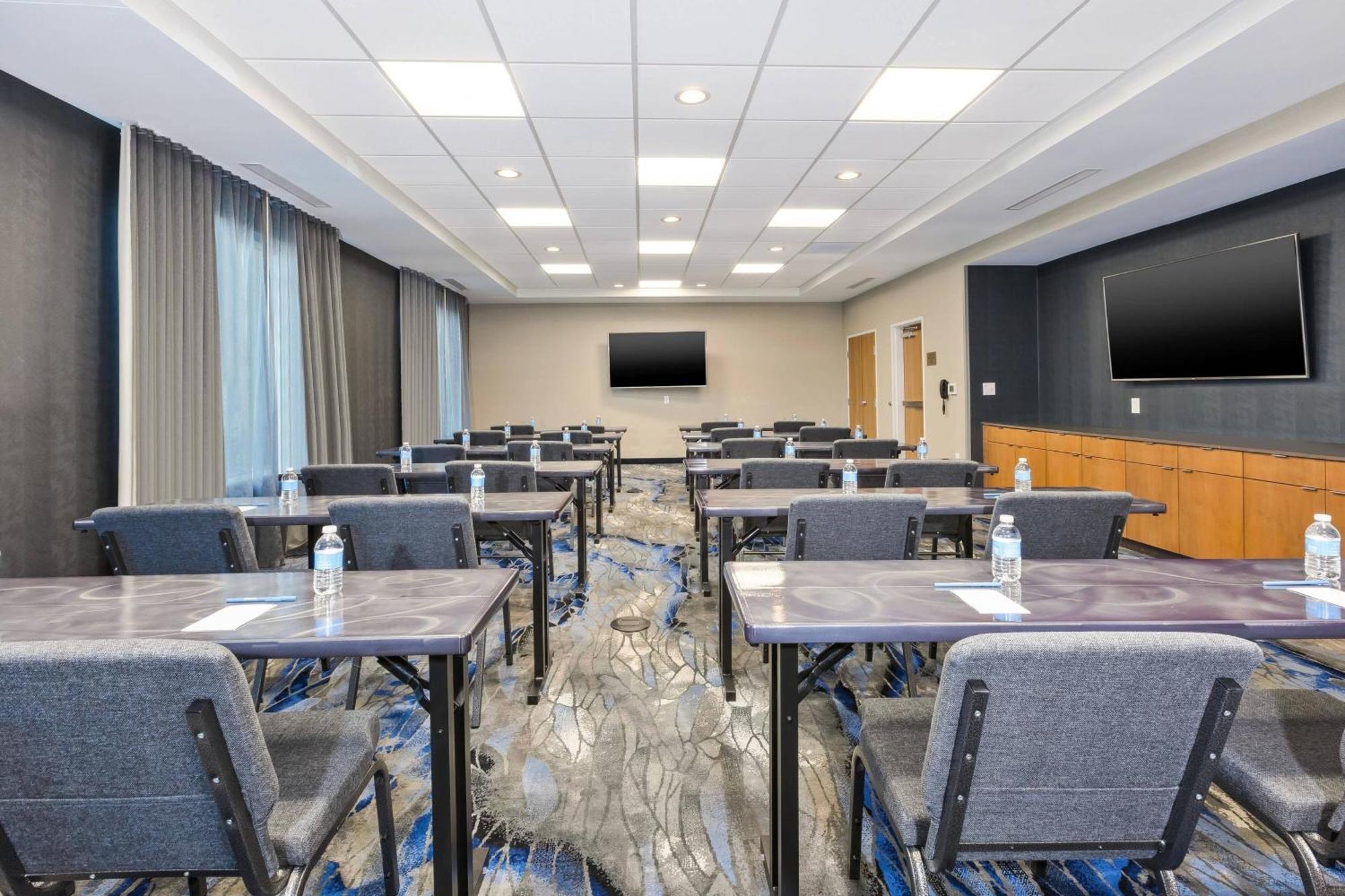 Fairfield Inn & Suites By Marriott Cincinnati Airport South/Флоренция Экстерьер фото